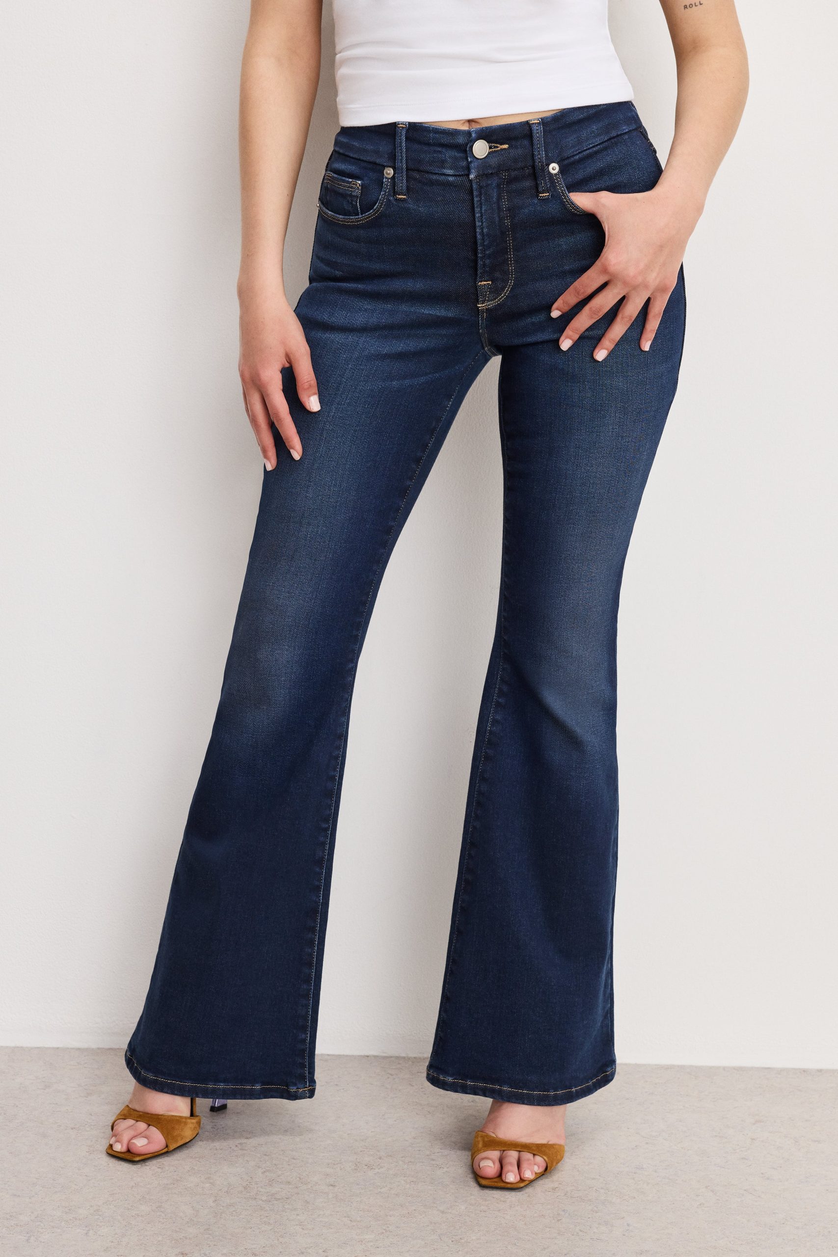 DOLLY JOLEANS PETITE FLARE JEANS | INDIGO1020 - Image 3