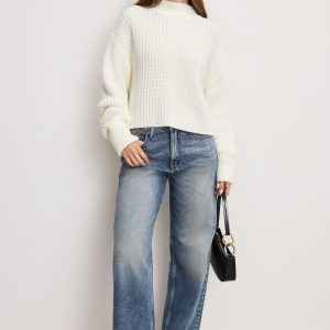 CHUNKY KNIT MOCK NECK SWEATER | IVORY003