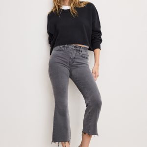 SOFT TECH GOOD LEGS CROPPED MINI BOOT JEANS | BLACK405