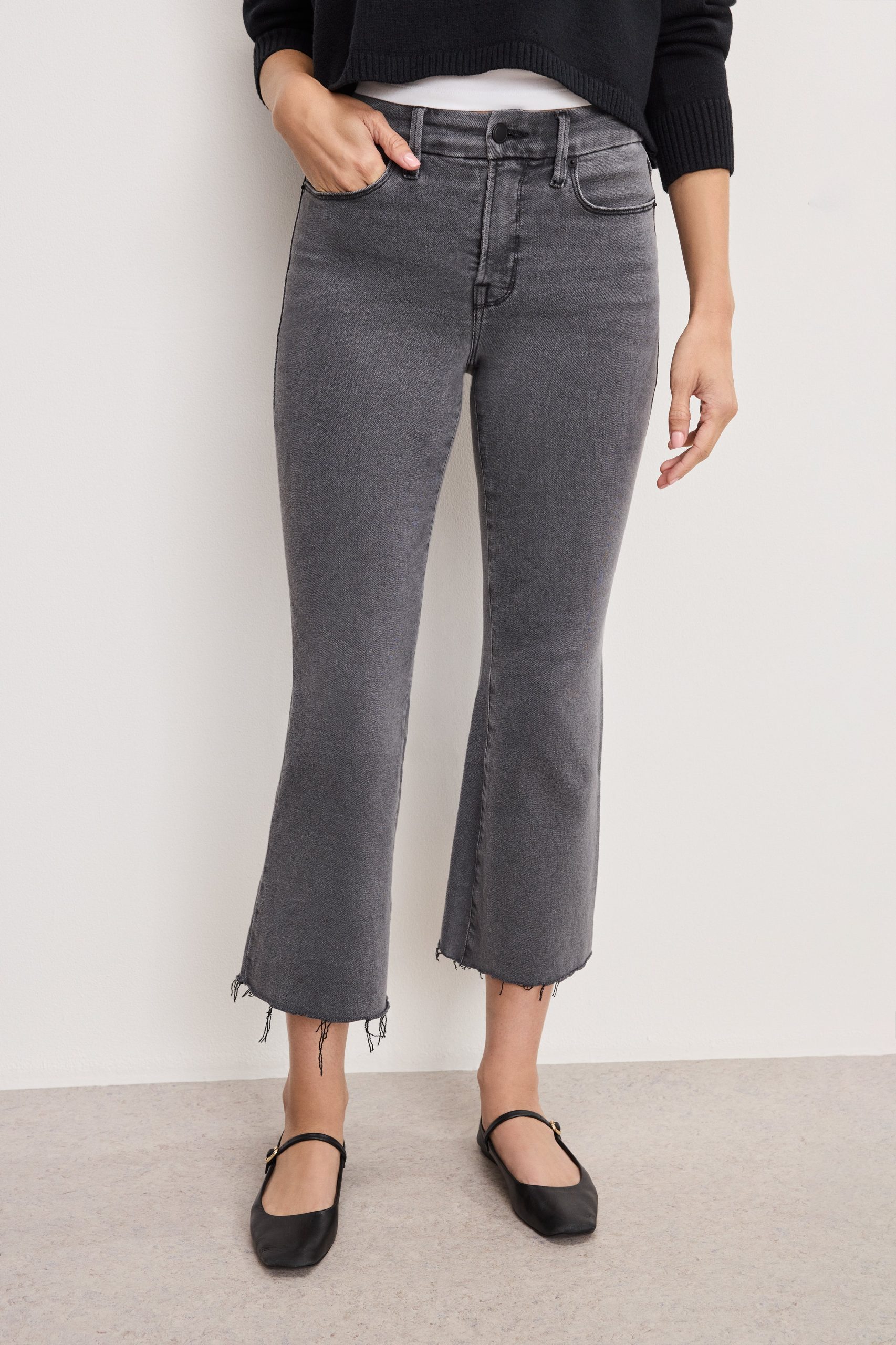 SOFT TECH GOOD LEGS CROPPED MINI BOOT JEANS | BLACK405 - Image 2