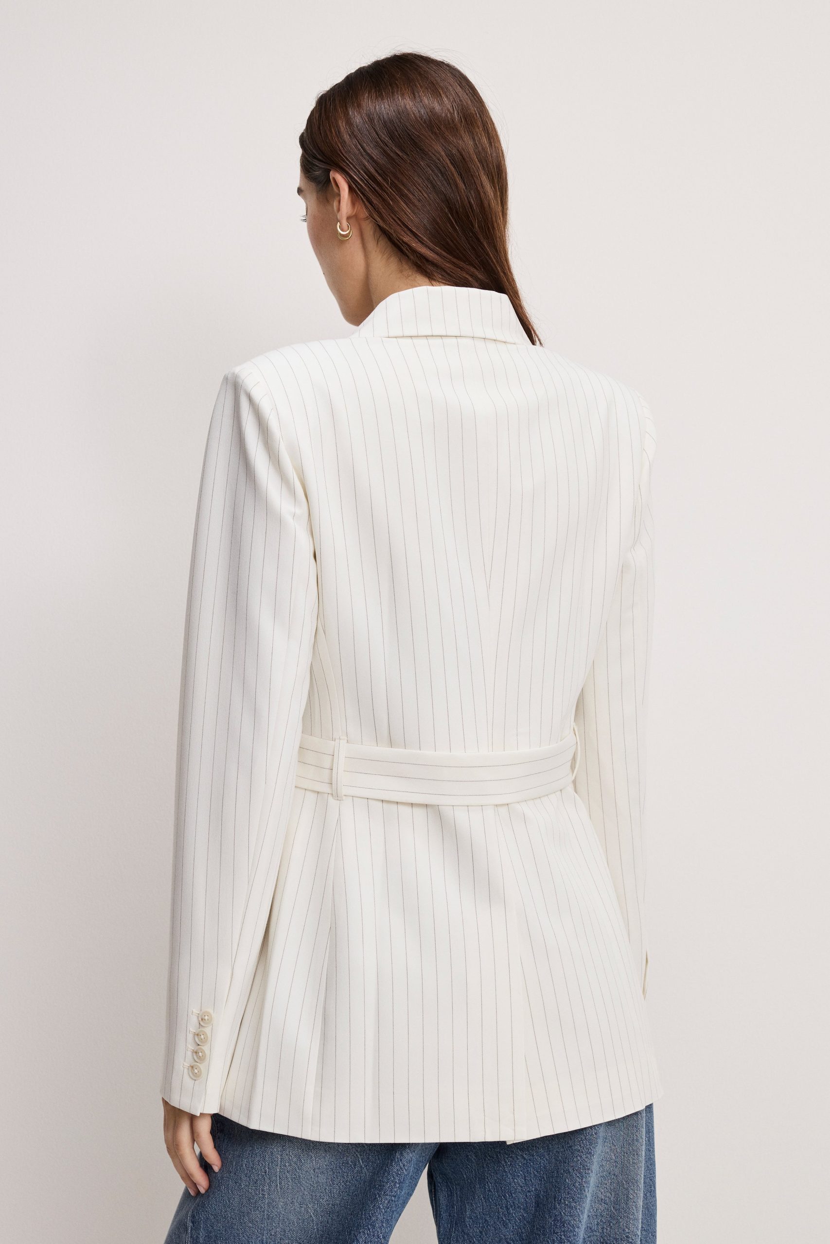 ESSENTIAL SUITING BELTED BLAZER | CHESTNUT PIN STRIPE - Image 4