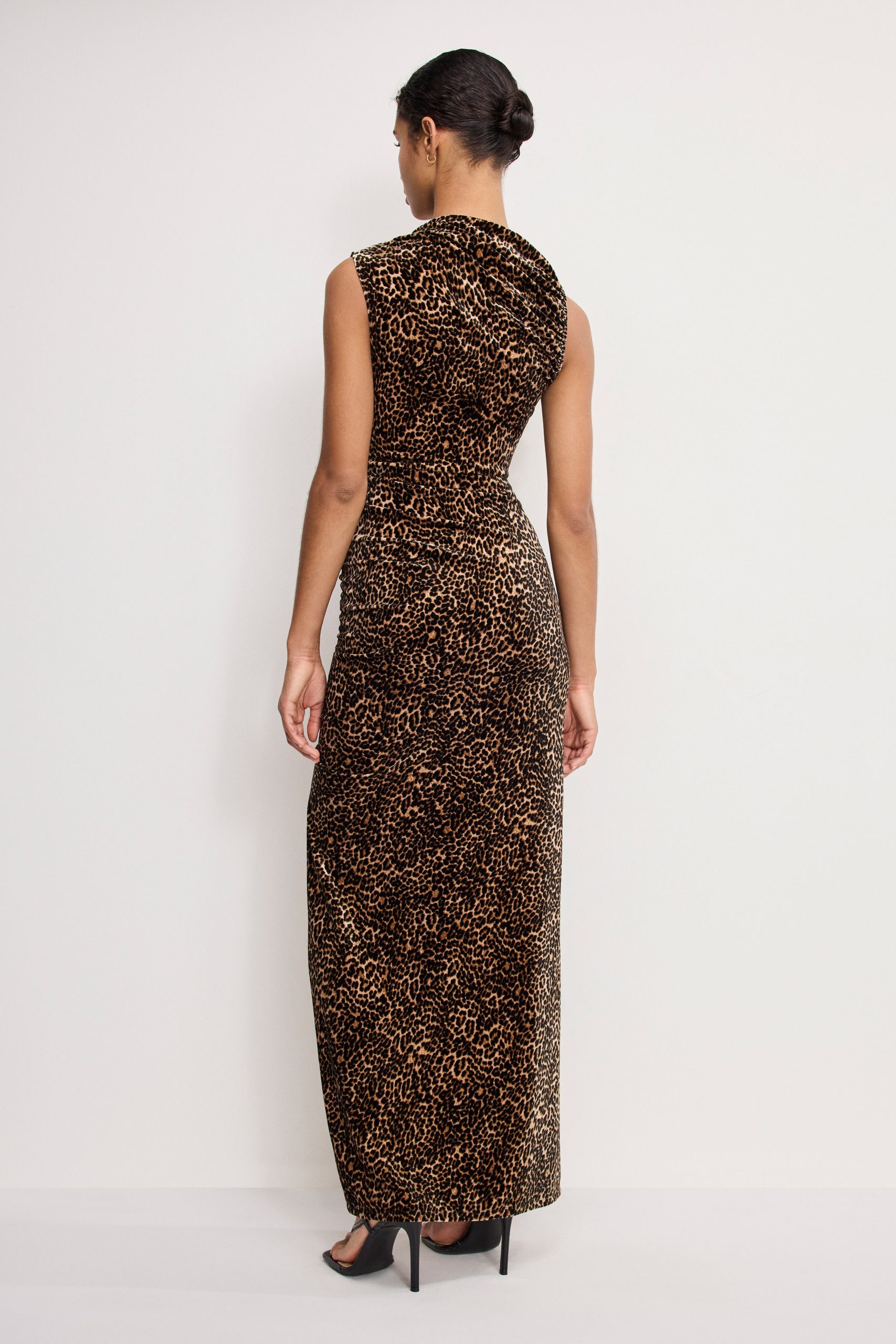 VELVET HIGH NECK MAXI DRESS | MINI LUCKY LEOPARD - Image 3