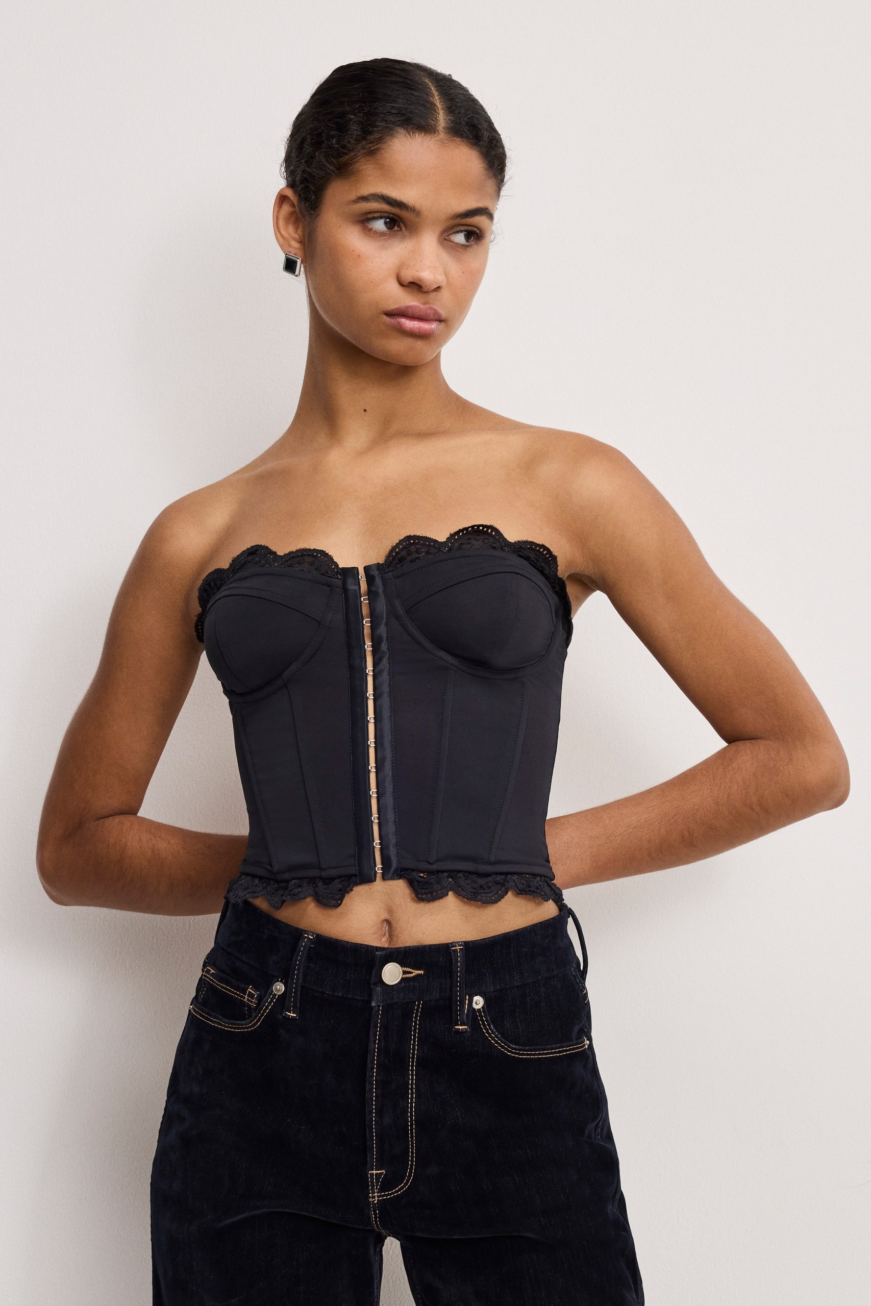 MATTE JERSEY LACE TRIM BUSTIER | BLACK001