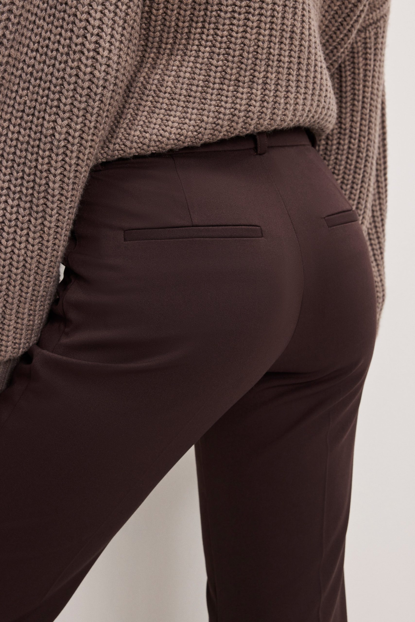ESSENTIAL SUITING FLARE TROUSERS | DARK CHOCOLATE - Image 4