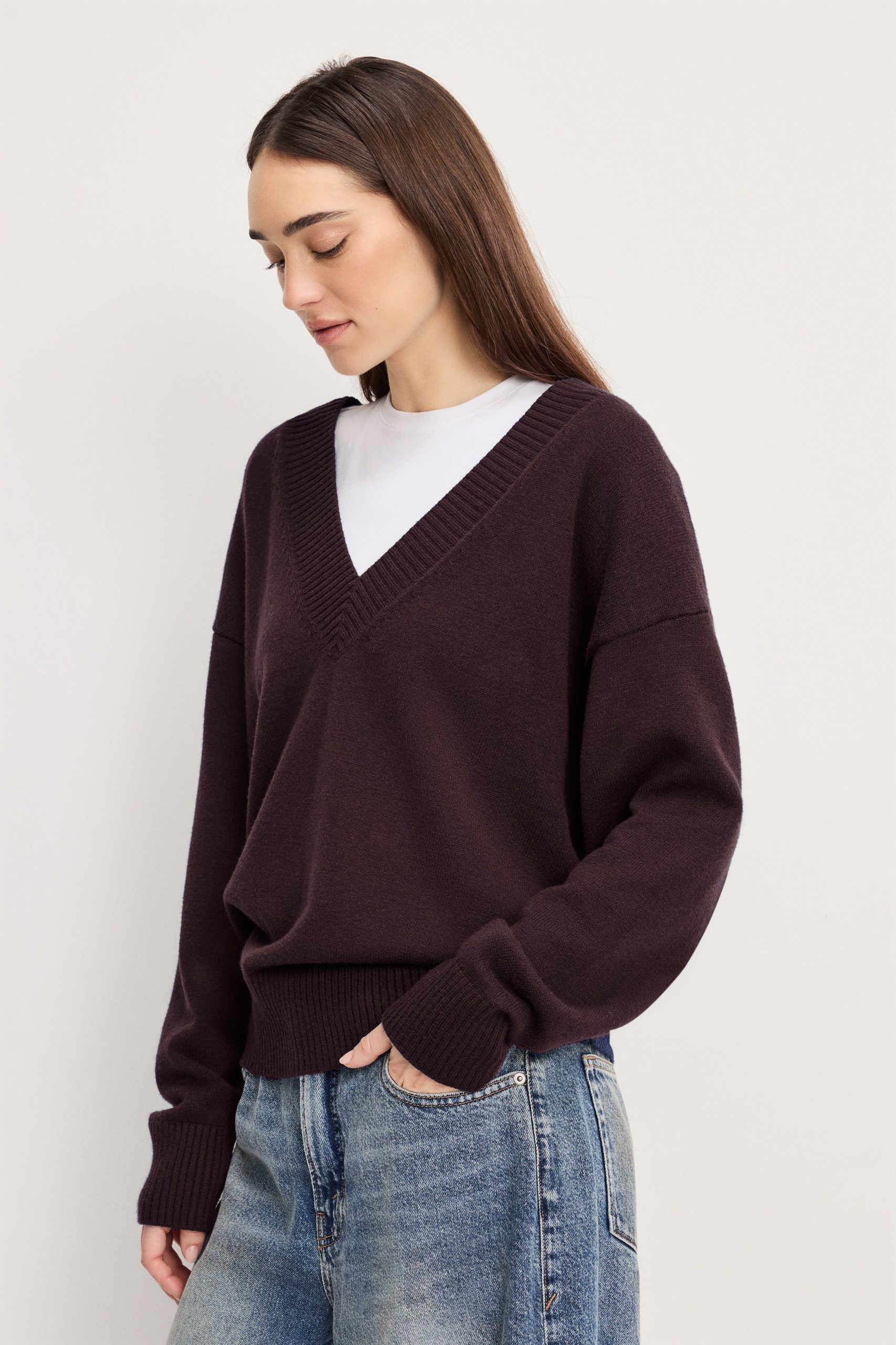 DEEP V KNIT SWEATER | BARK003 - Image 3