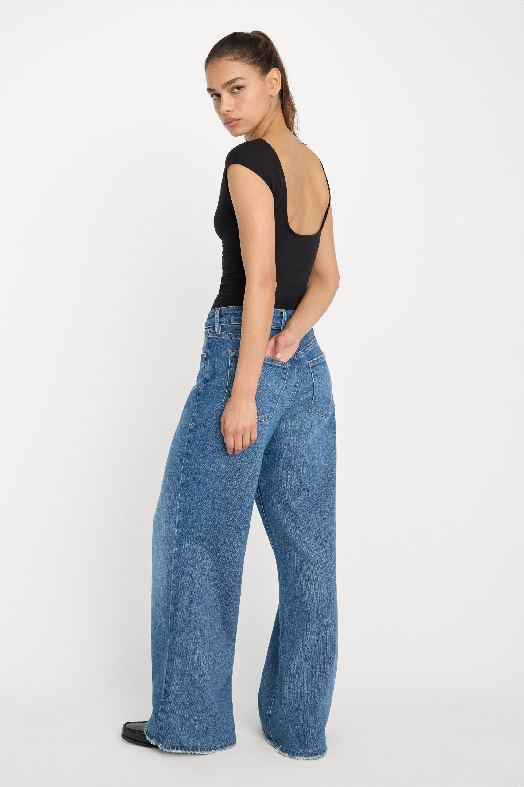 SUPER STRETCH OPEN BACK BODY SUIT | BLACK001