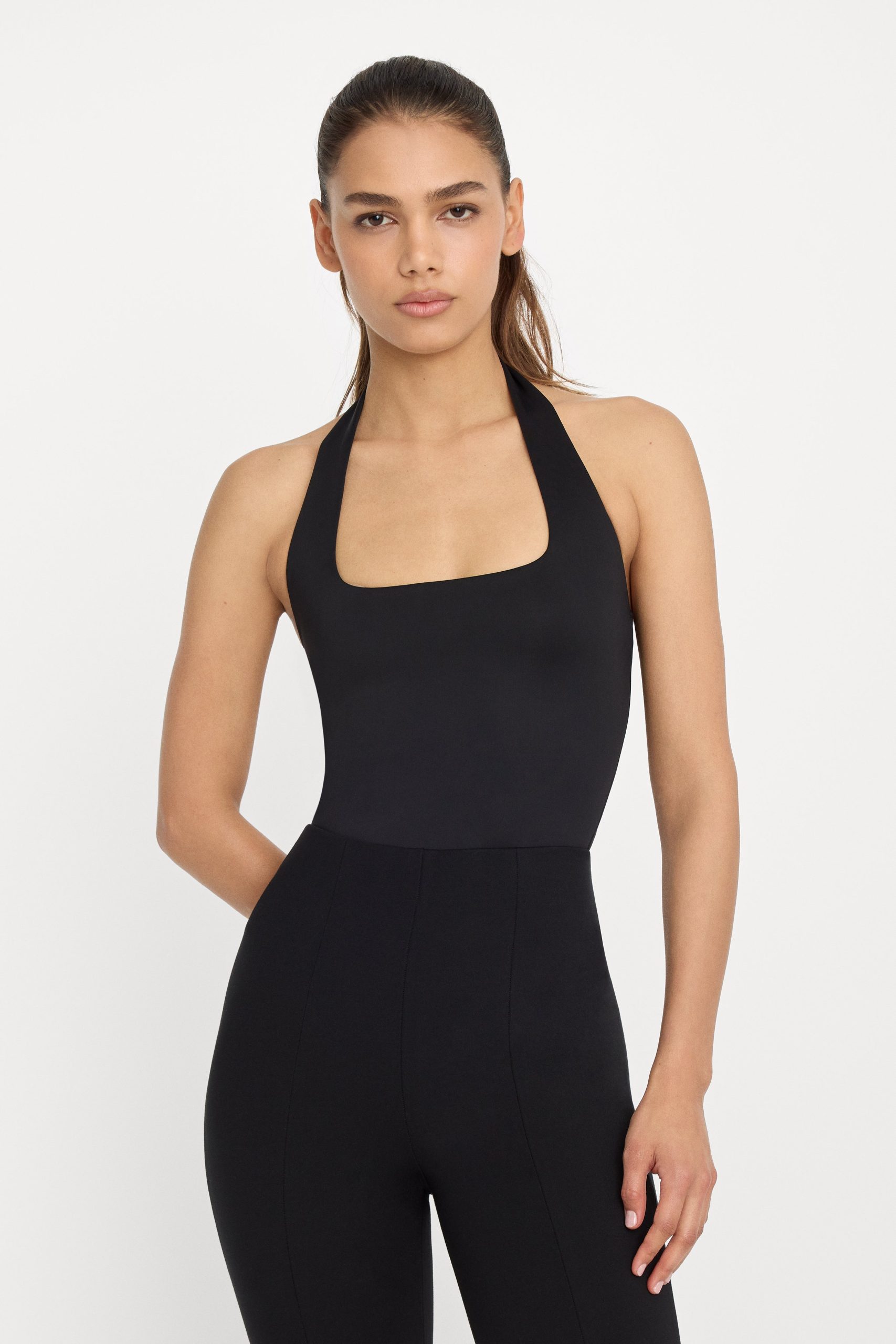 SCULPTING HALTER SQUARE NECK BODYSUIT| BLACK001