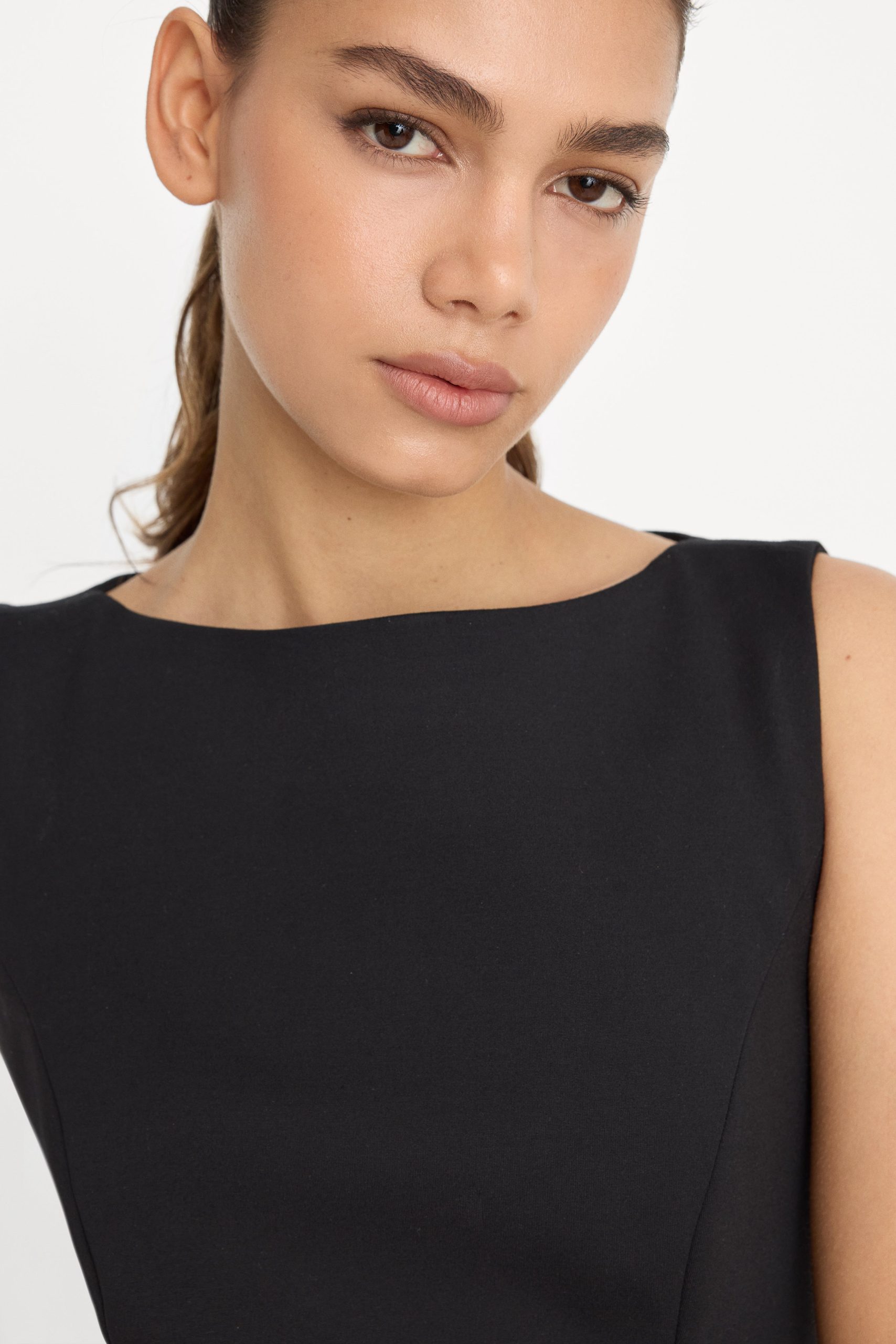 SOFT STRETCH PONTE MINI DRESS | BLACK001 - Image 5