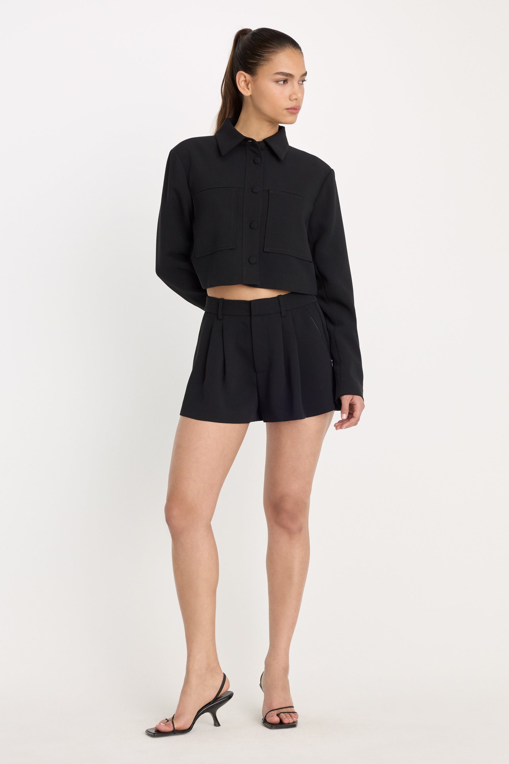 LUXE SUITING TROUSER SHORT | BLACK001