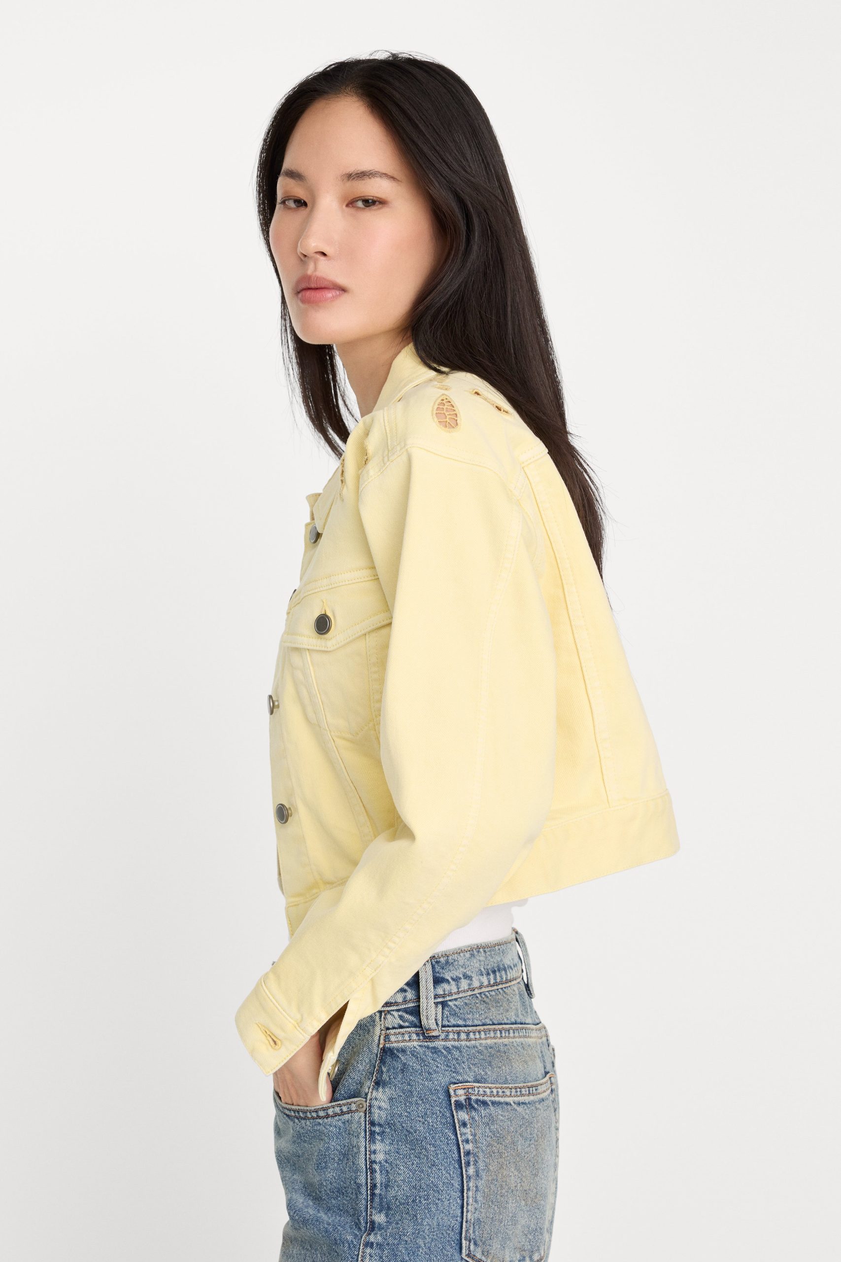 ESSENTIAL CROP DENIM JACKET EMBROIDERED | ANISE YELLOW - Image 4