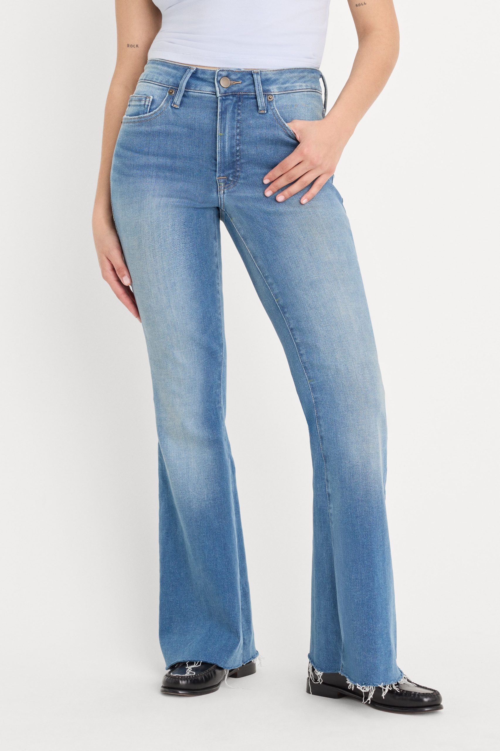 SOFT TECH GOOD PETITE FLARE JEANS | INDIGO1211 - Image 2