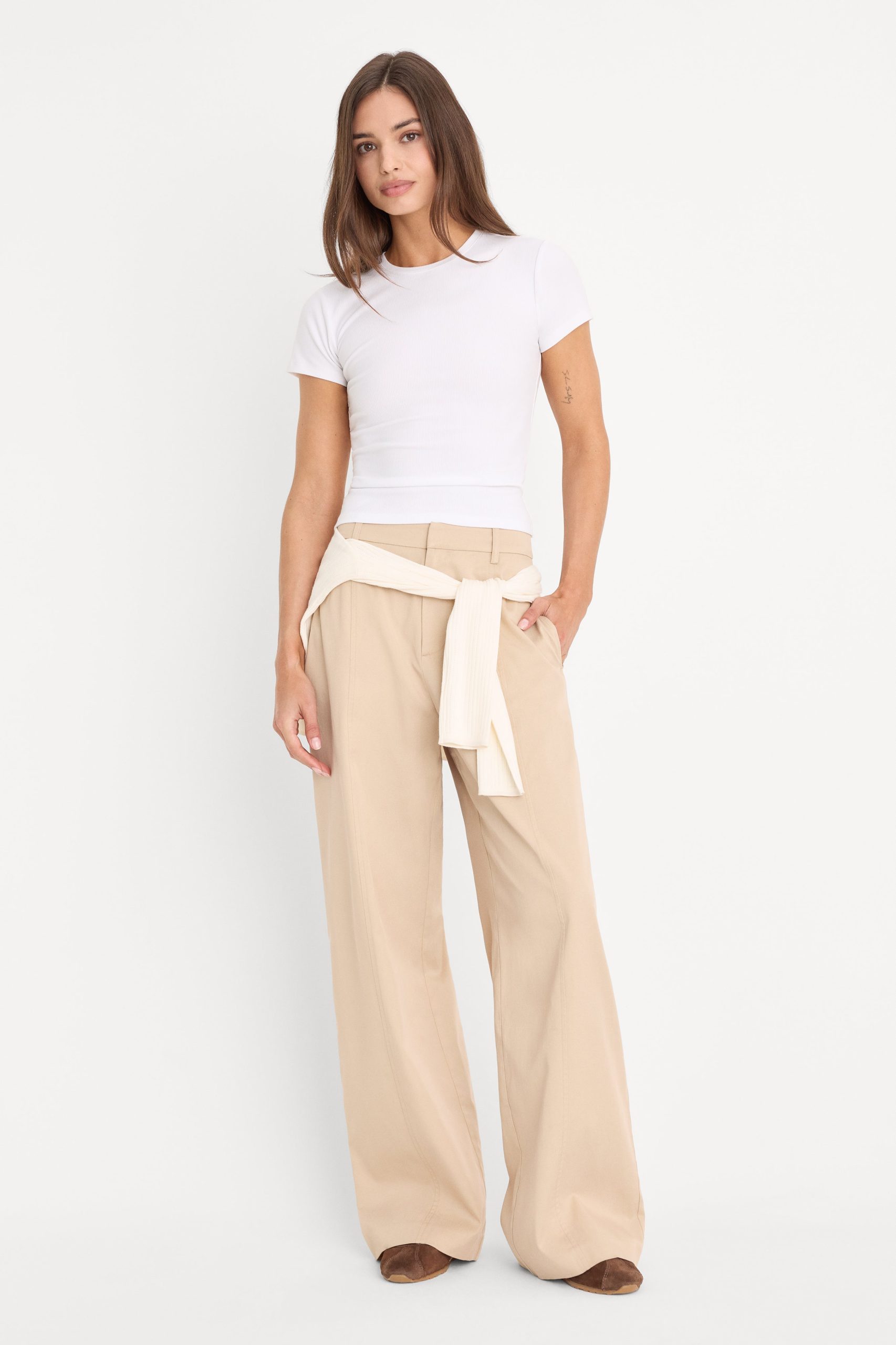 THE SEAMED WIDE LEG TROUSER | LIGHT TAUPE