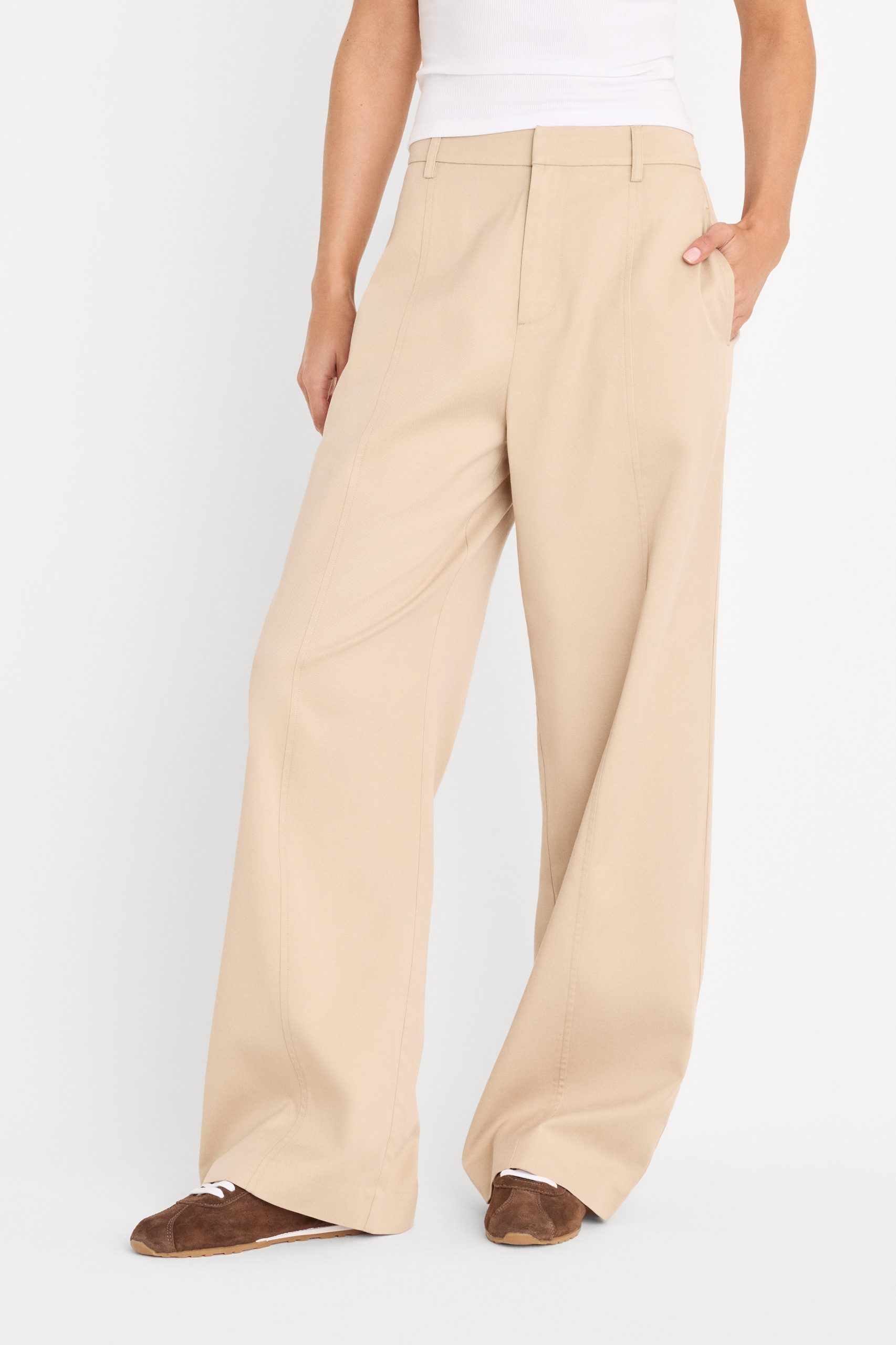 THE SEAMED WIDE LEG TROUSER | LIGHT TAUPE - Image 2