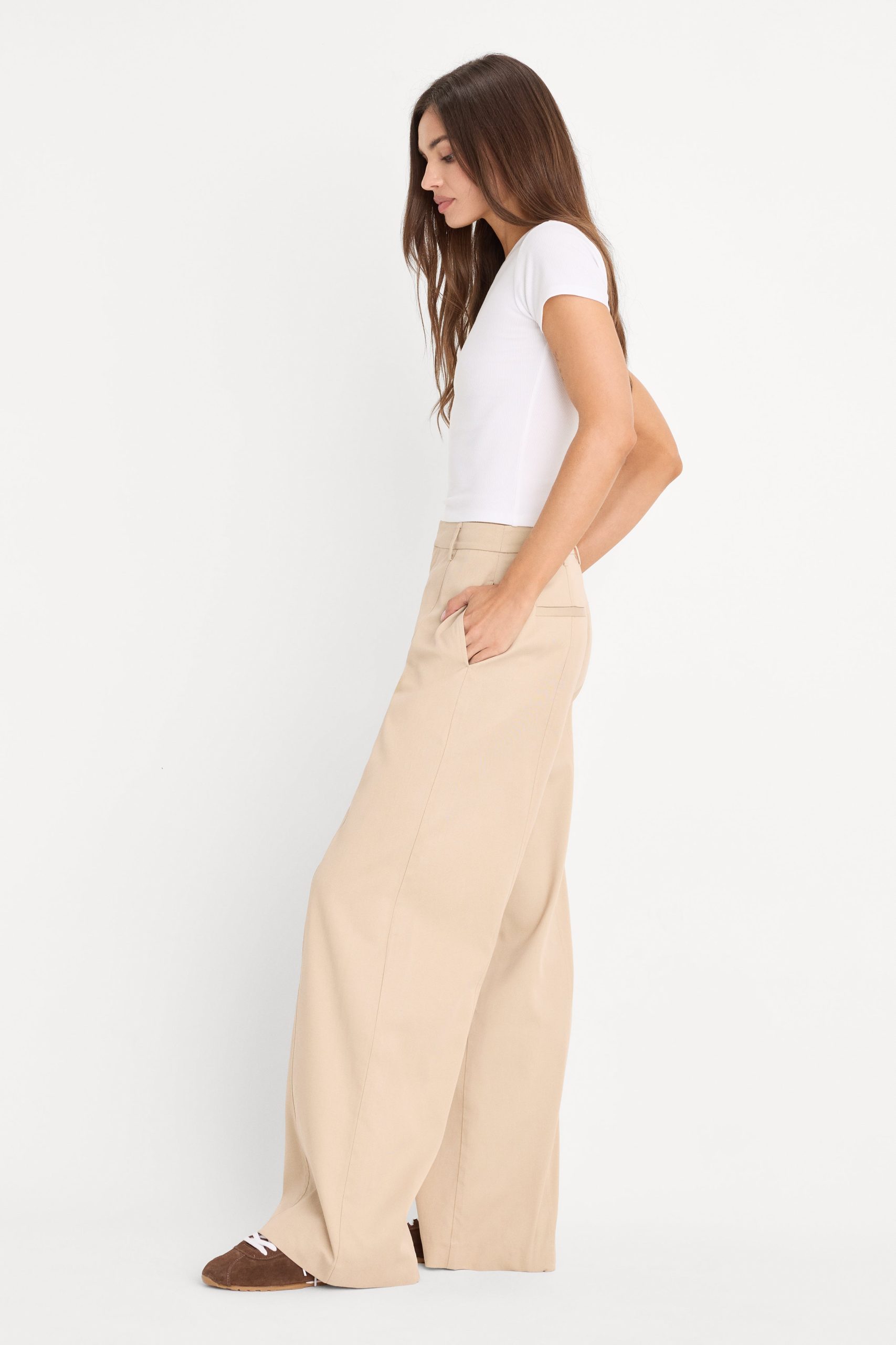 THE SEAMED WIDE LEG TROUSER | LIGHT TAUPE - Image 3
