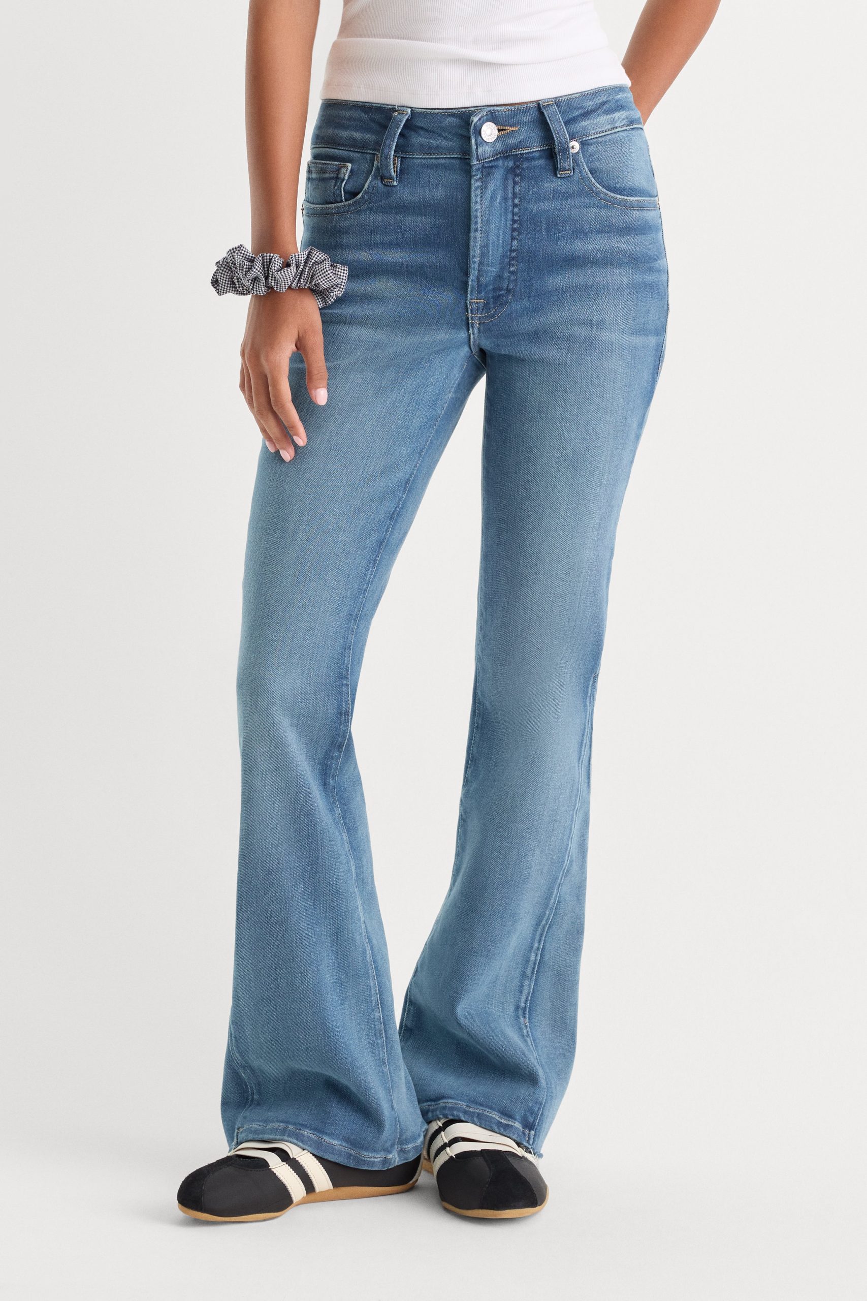 SOFT TECH GOOD PETITE BOOTCUT JEANS | INDIGO1238 - Image 2