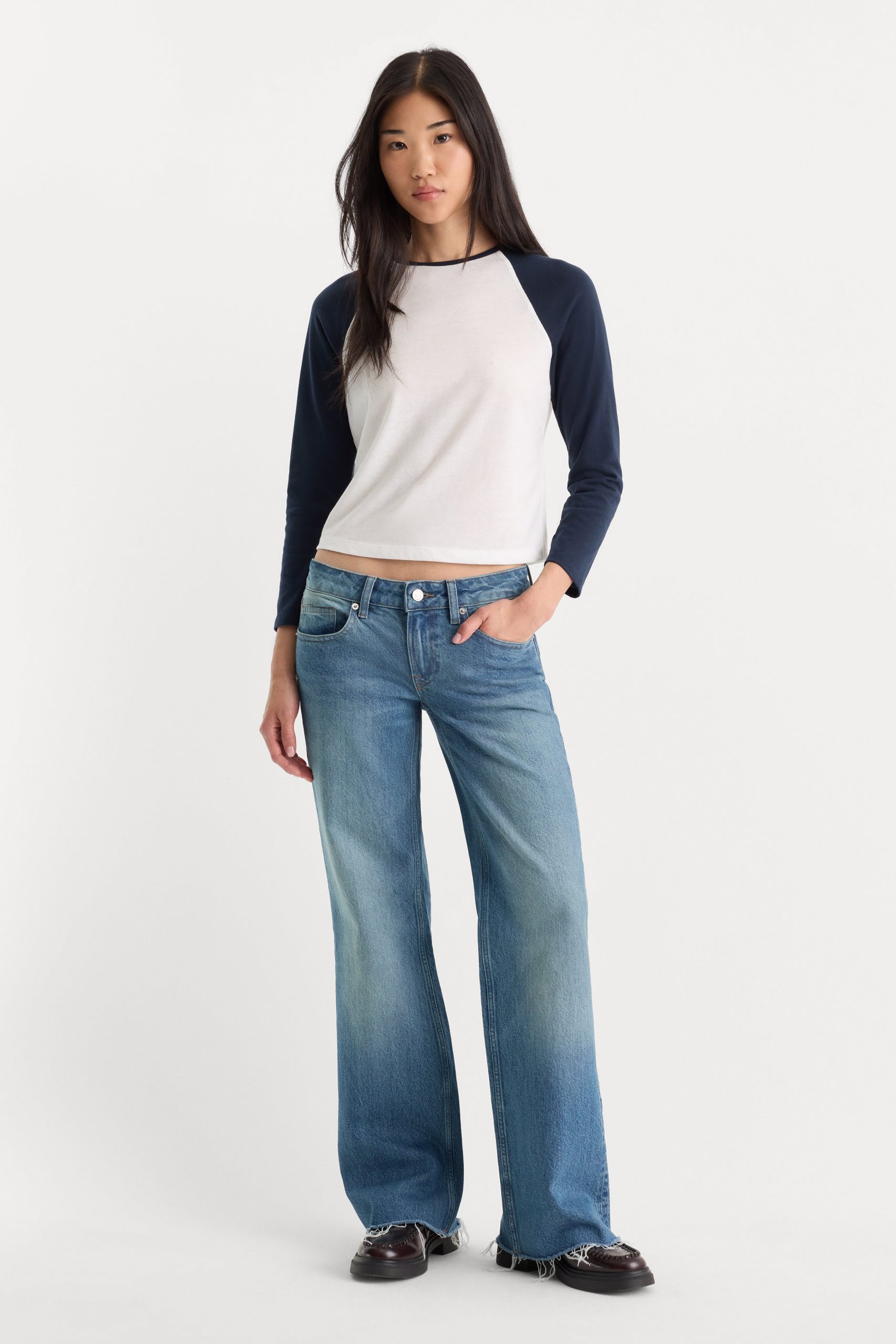 VINTAGE LOW LOOSE JEANS | TROUBLED WATER - Image 2