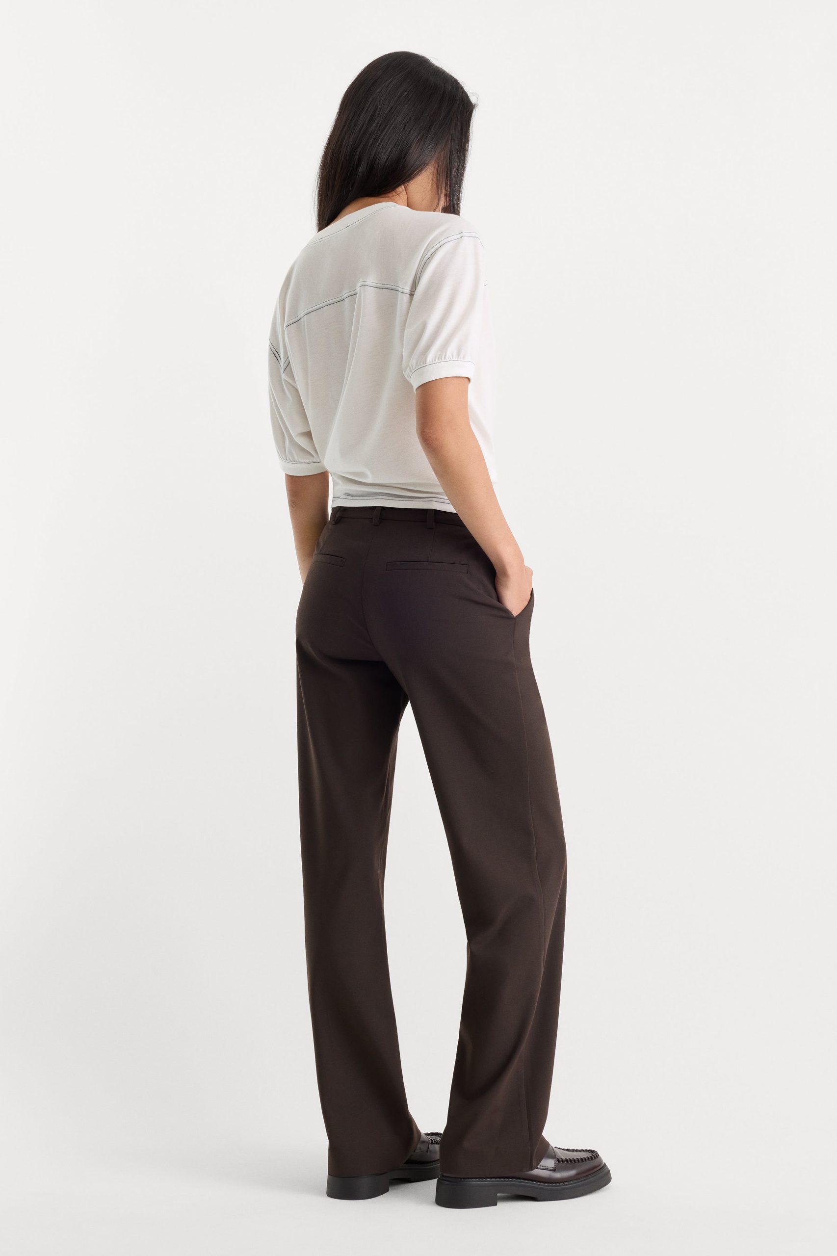 THE LOW RISE STRAIGHT LEG TROUSER | ESPRESSO - Image 4