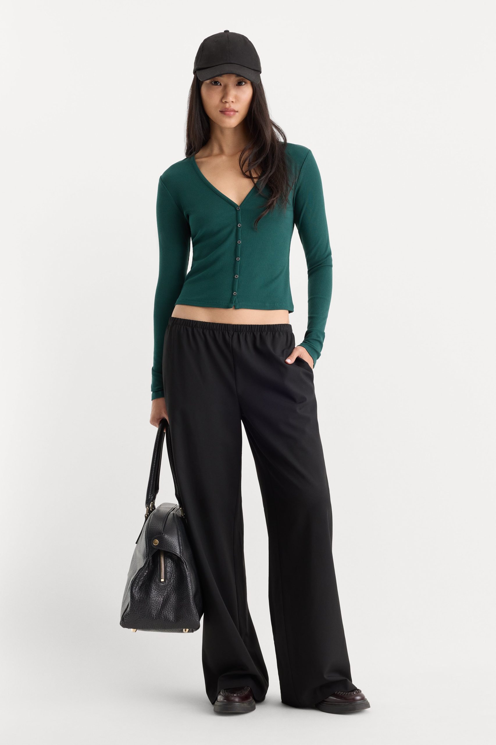 THE RIB V NECK CARDIGAN | FOREST GREEN - Image 5