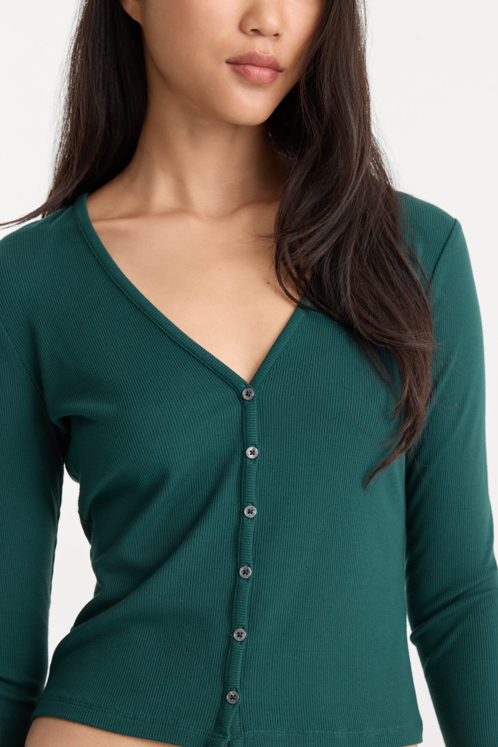THE RIB V NECK CARDIGAN | FOREST GREEN - Image 2
