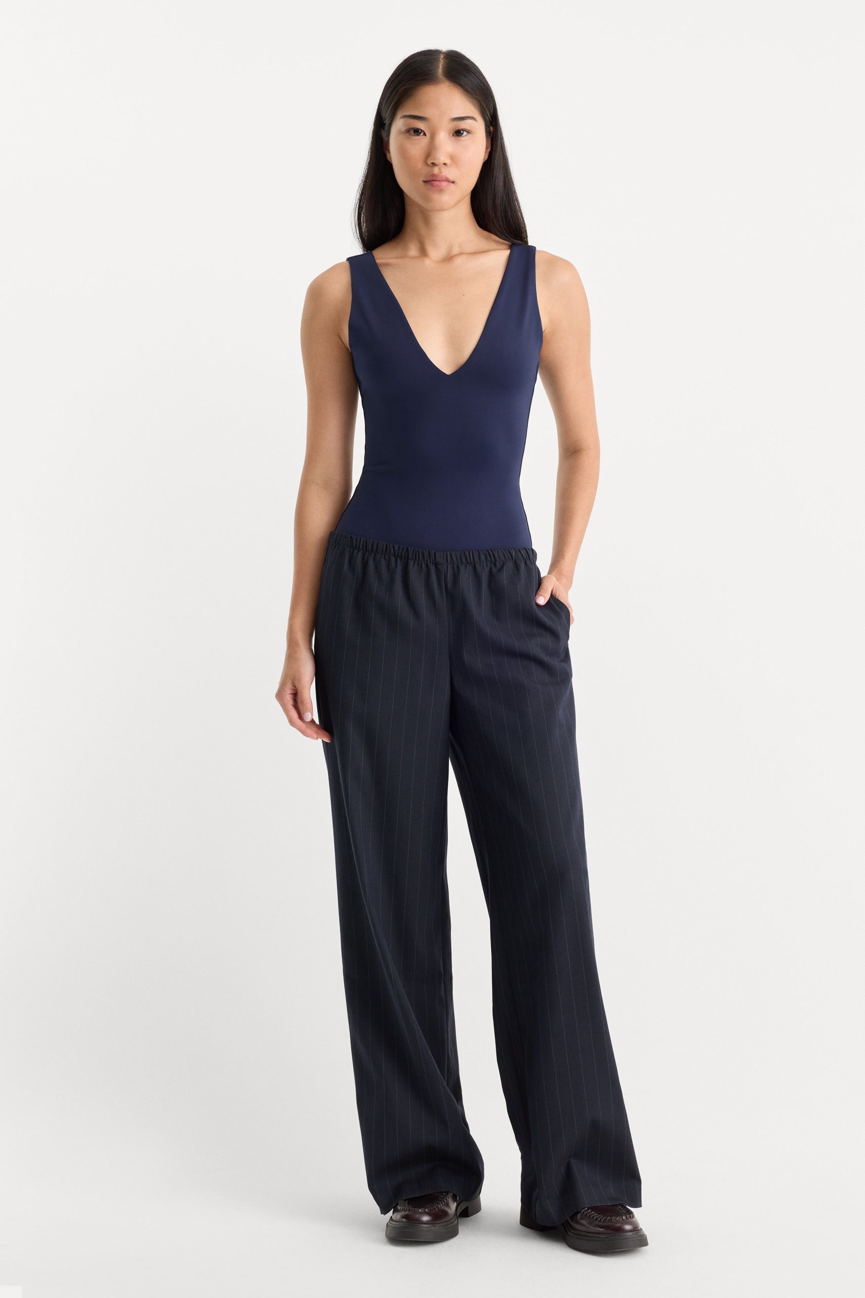 THE SCULPTING DEEP V BODYSUIT | HORIZON INK - Image 3