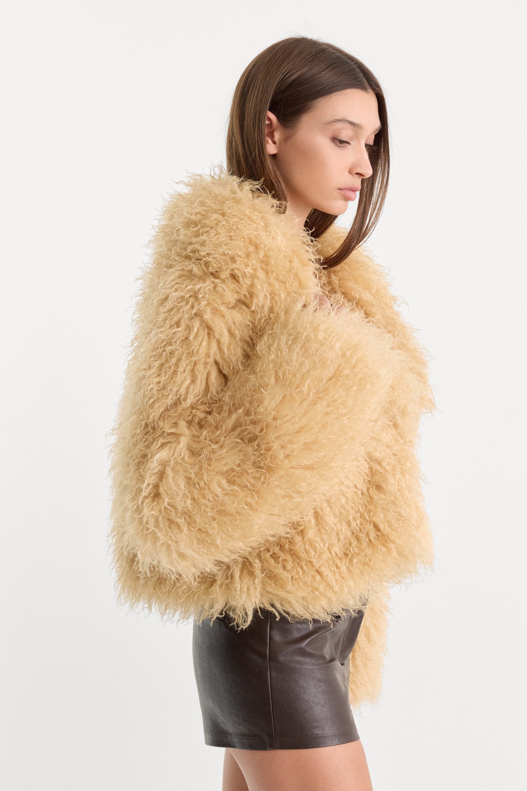 THE FAUX FUR COAT | SAND - Image 3
