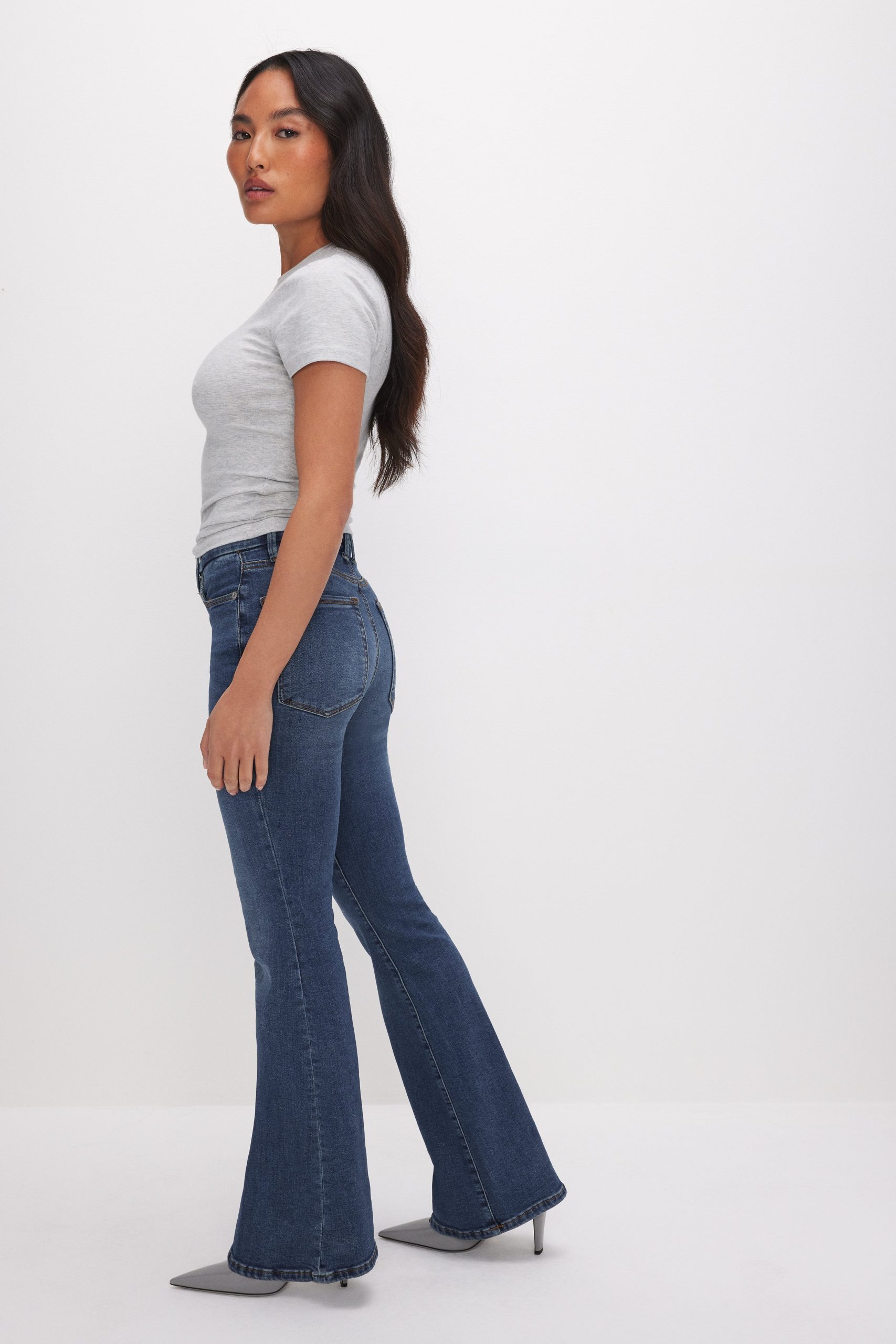 GOOD PETITE FLARE JEANS | BLUE004 - Image 3