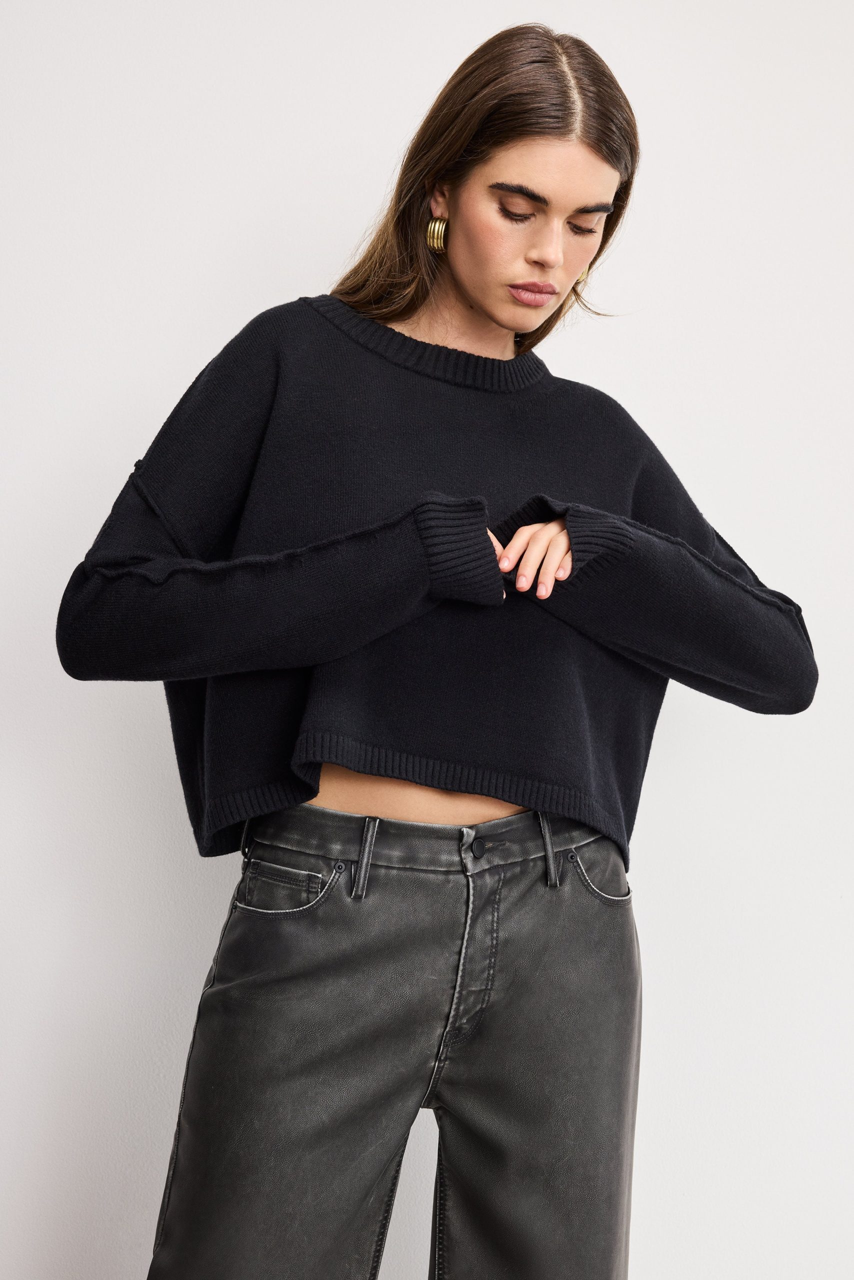 COZY KNIT CREW NECK | BLACK - Image 2